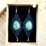 Boucles d’oreilles rubis zoïsite macramé fait main