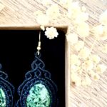 Boucles d’oreilles rubis zoïsite macramé fait main