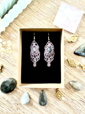 Boucles d'oreilles lilas amazonites.
