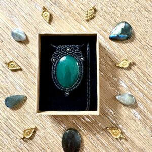 Talisman agate verte.
