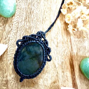 Médaillon labradorite bleu